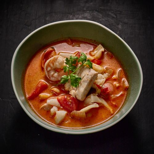 Tom Yum Gung / Seafood Spicy sour soup with prawns / seafood.