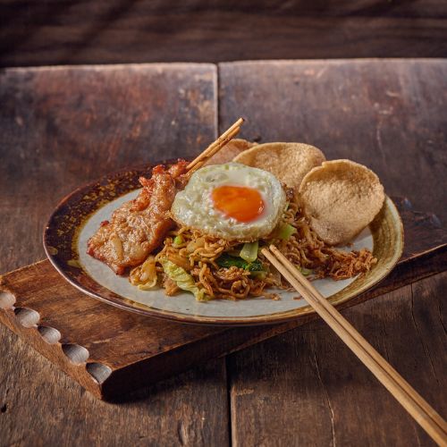 Mee Goreng Basah Fried Noodles With Roasted Pork.
